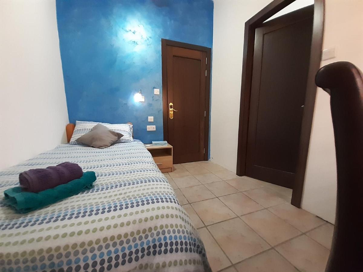 Tarona Guesthouse San Pawl il-Baħar Kültér fotó