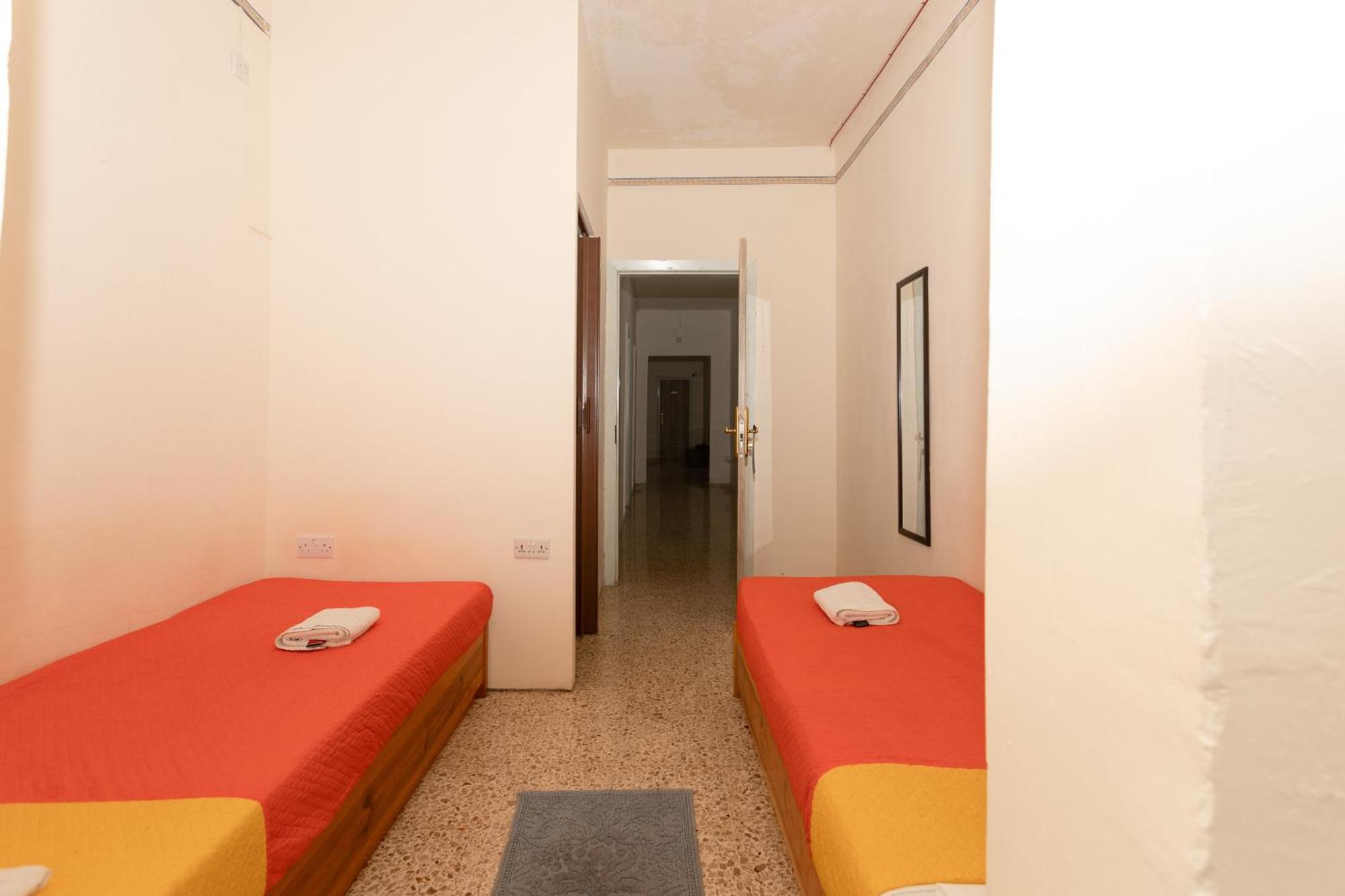 Tarona Guesthouse San Pawl il-Baħar Szoba fotó